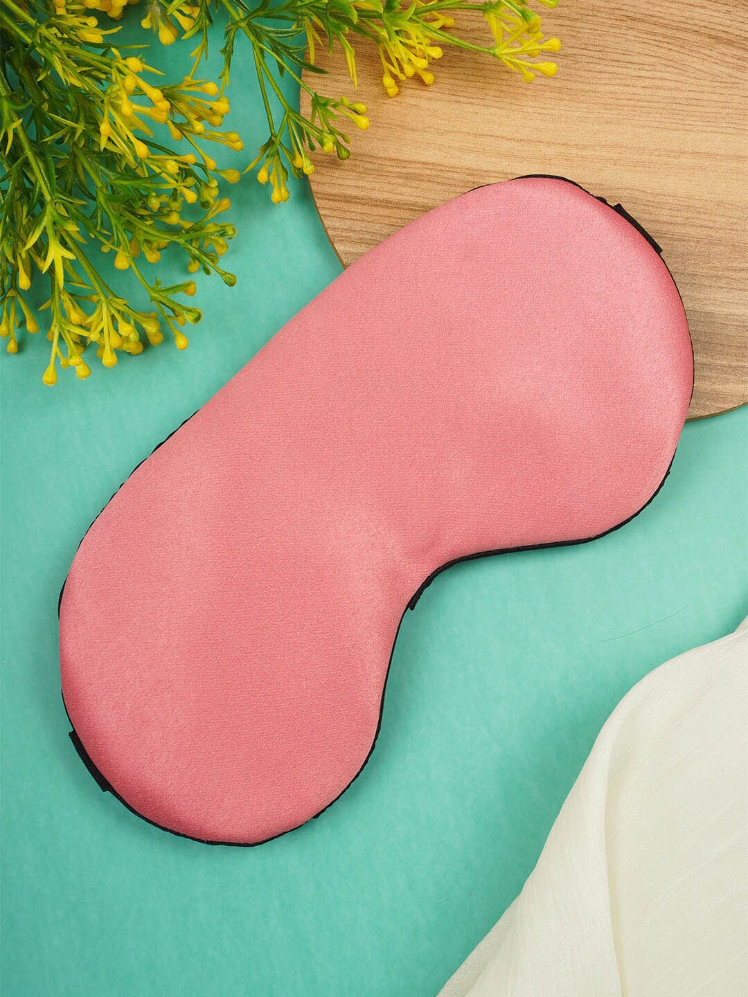 

Crazy Corner Expandable Eye Mask, Pink