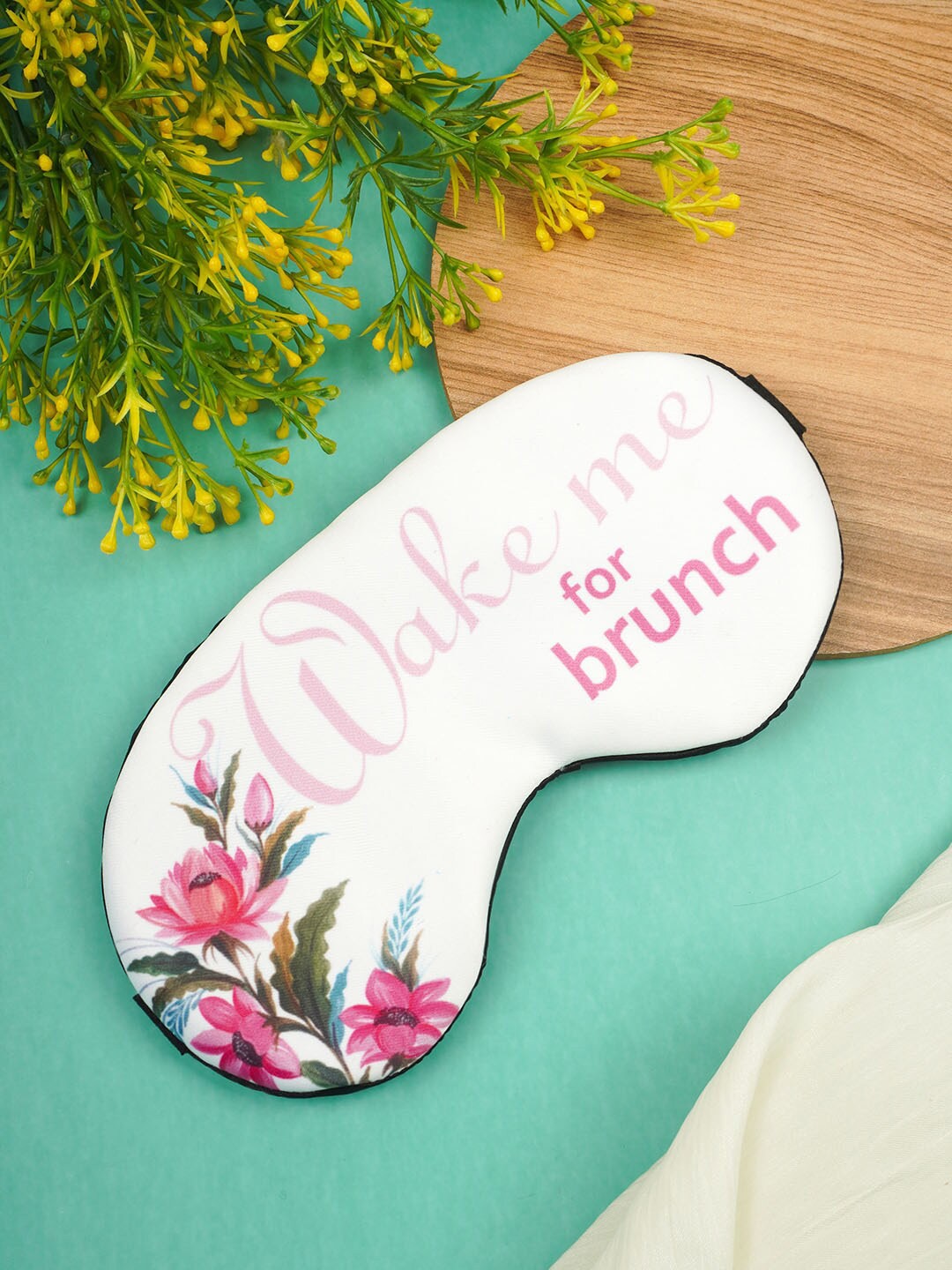 

Crazy Corner Printed Eye Mask, White