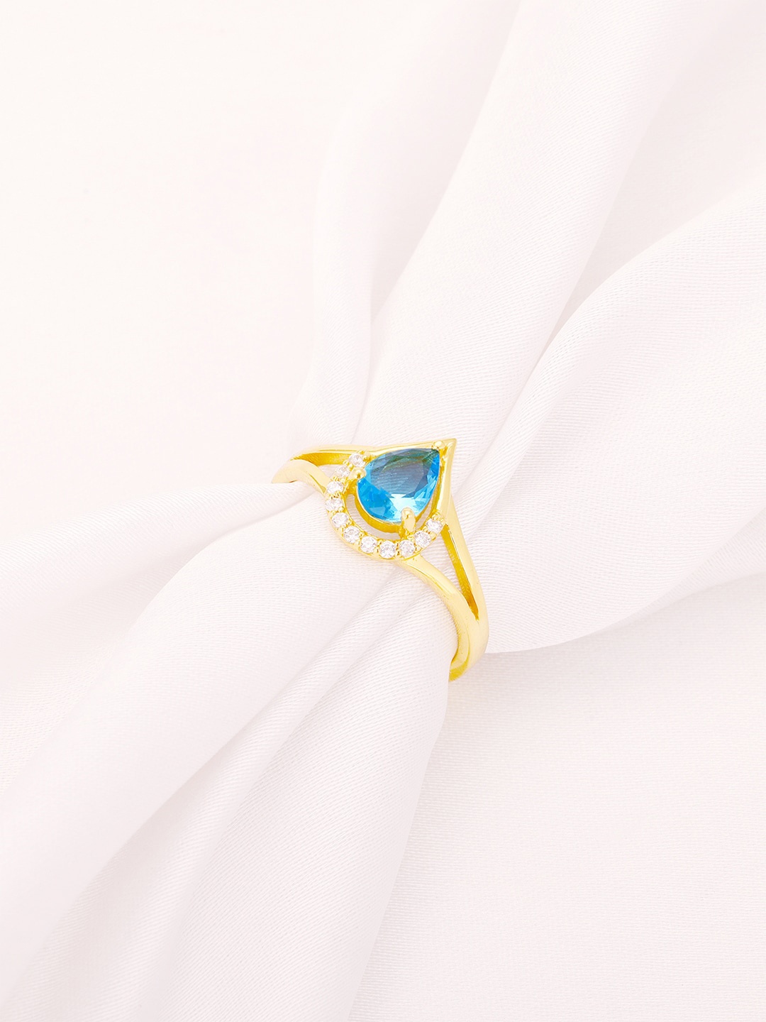 

GIVA 92.5 Sterling Silver Gold-Plated Stone-Studded Adjustable Finger Ring