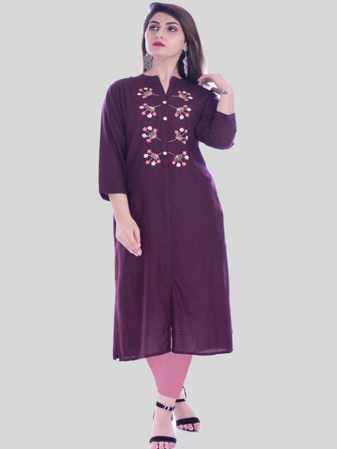

Mishpra Women Floral Yoke Design Thread Work Floral Kurta, Purple