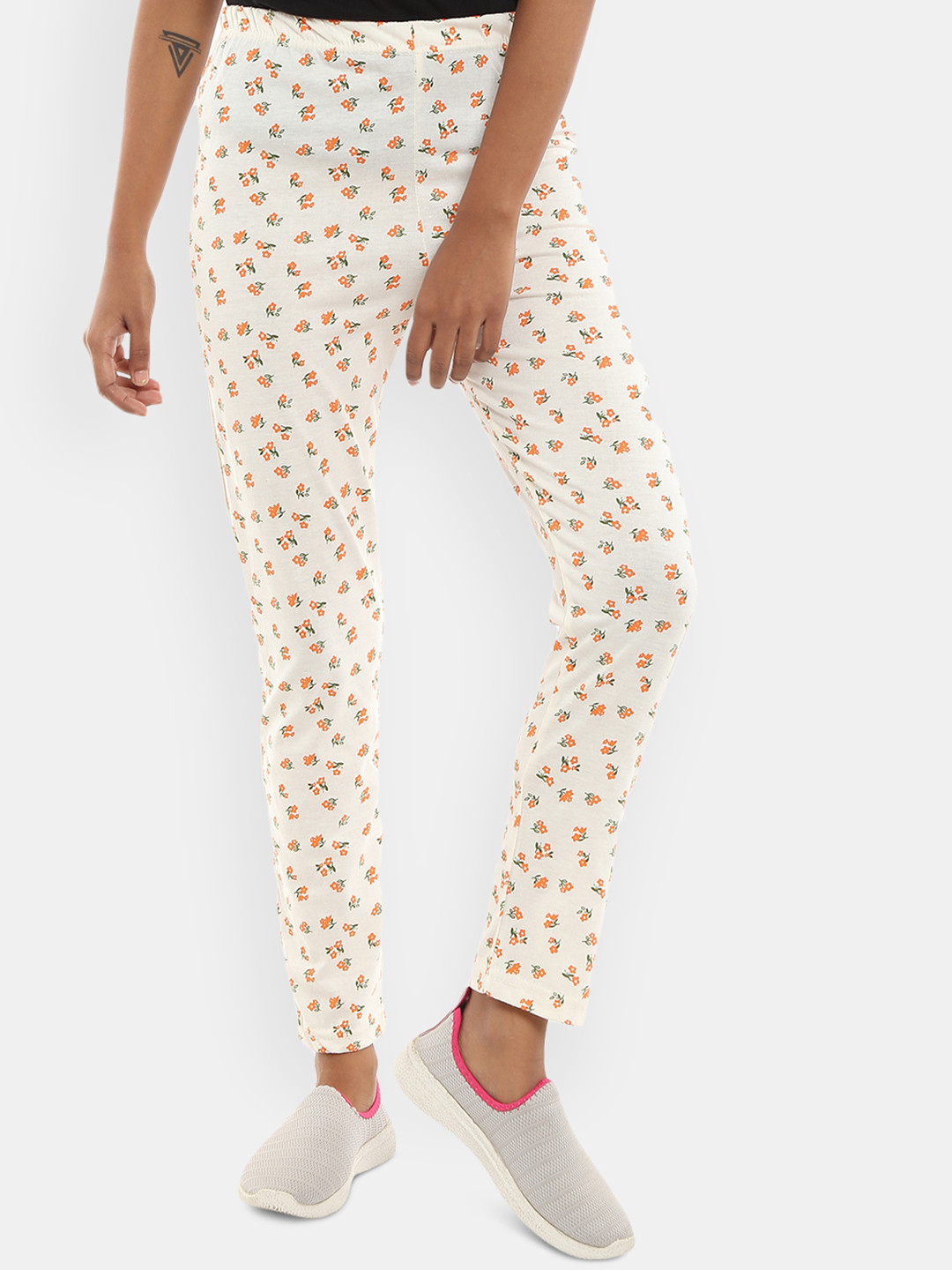 

V-Mart Women Floral Printed Lounge Pants, White