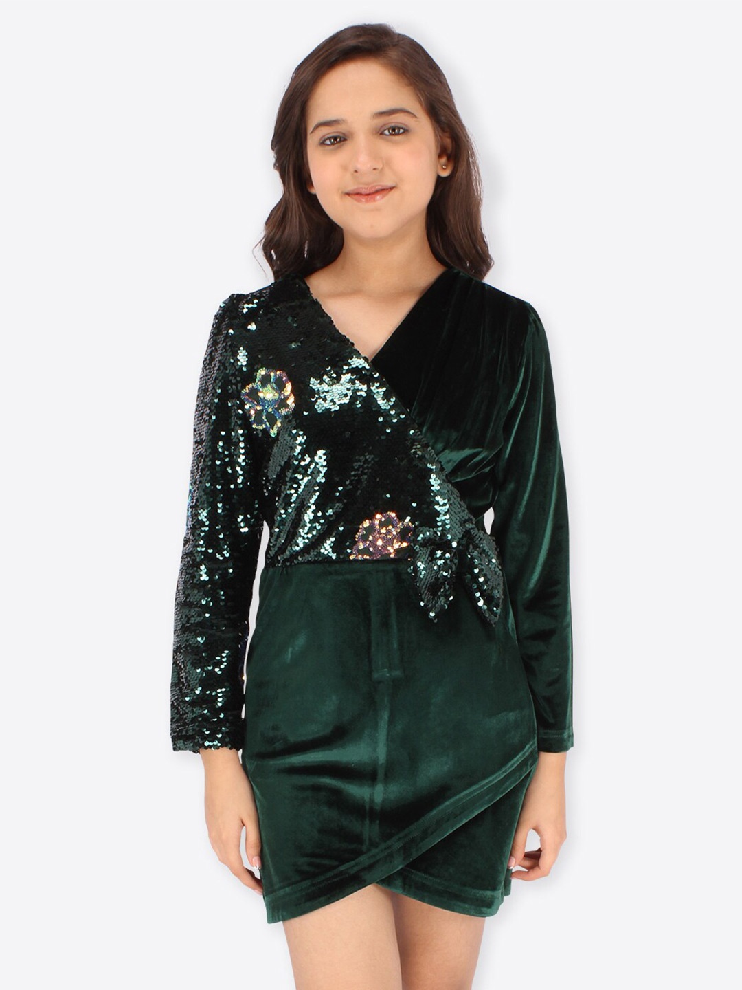 

CUTECUMBER Girls Embellished Velvet Sheath Dress, Green