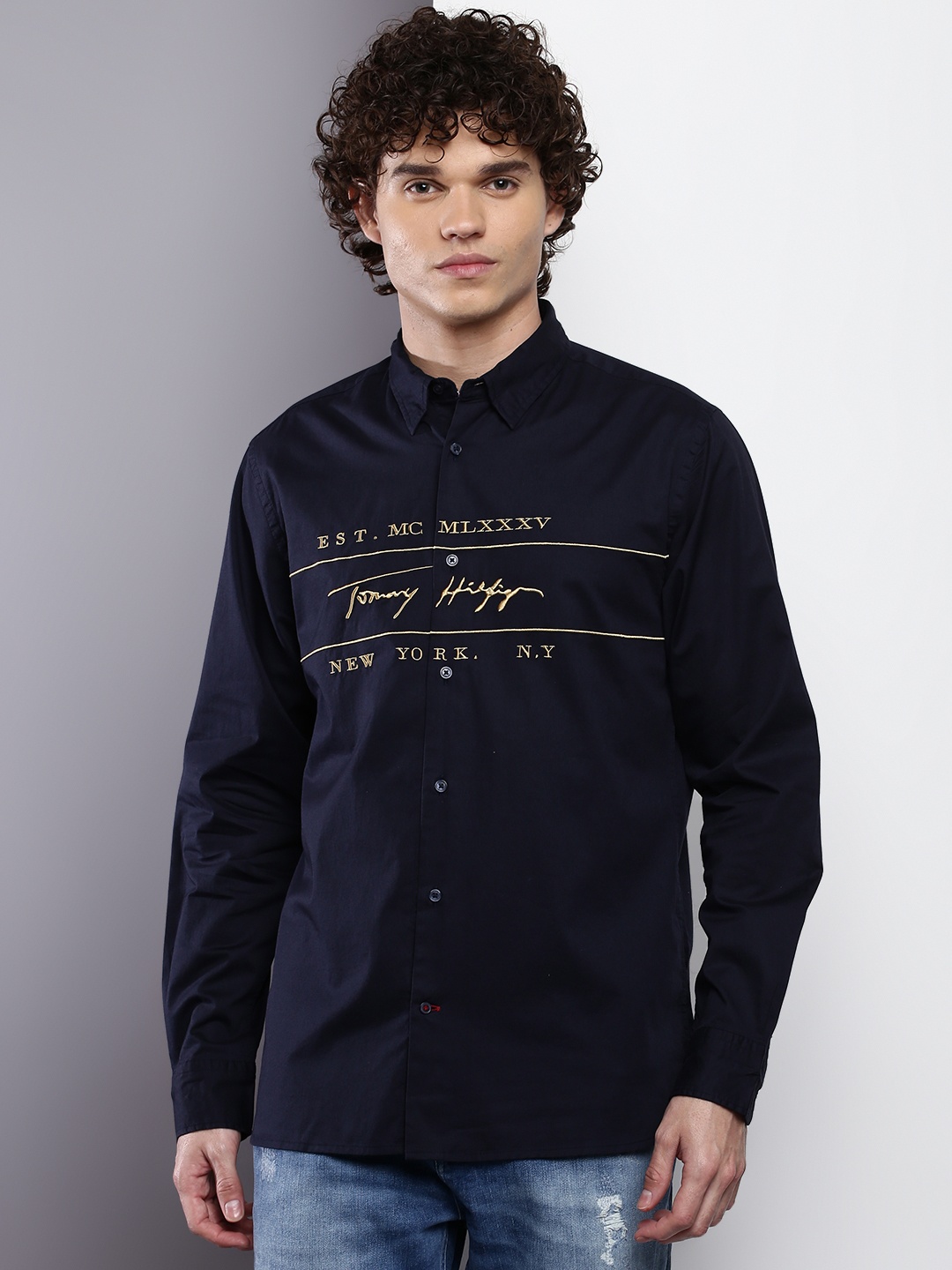

Tommy Hilfiger Men Pure Cotton Typography Printed Casual Shirt, Navy blue