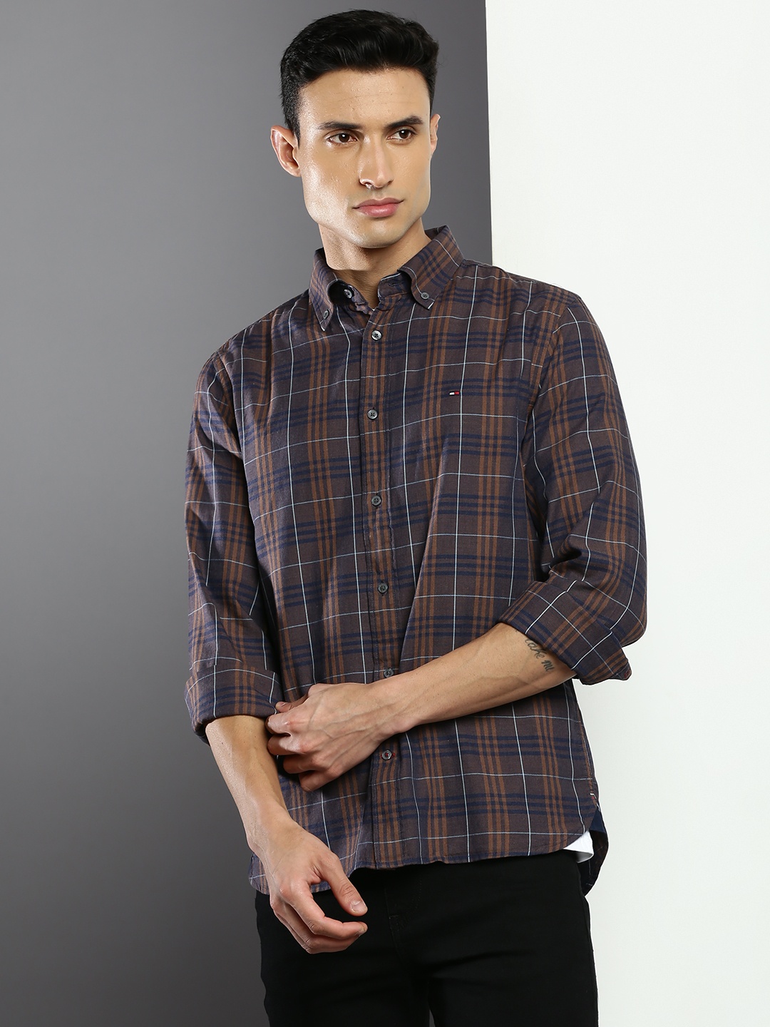 

Tommy Hilfiger Men Tartan Checks Cotton Casual Shirt, Blue