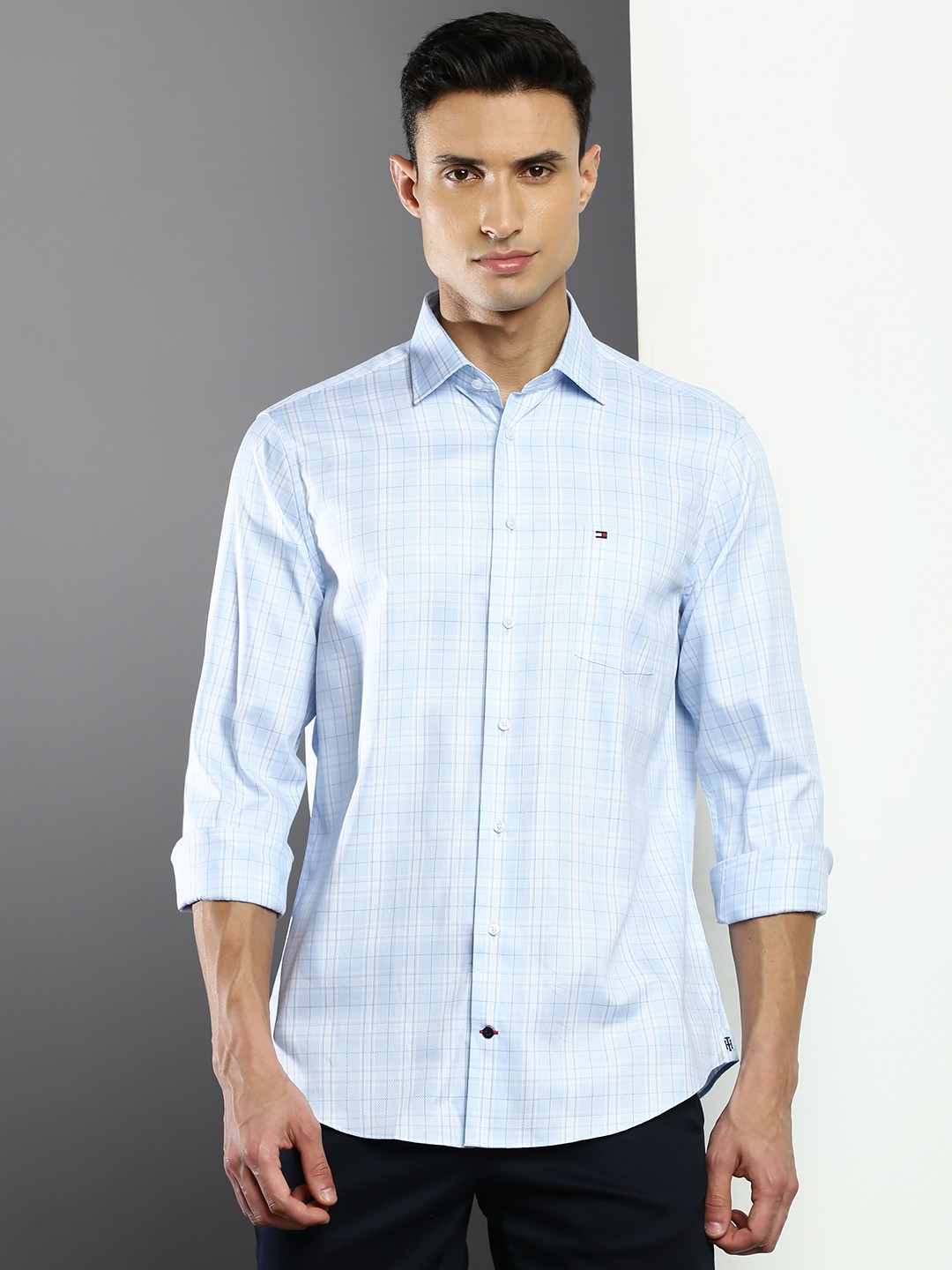 

Tommy Hilfiger Men Checked Cotton Casual Shirt, Blue