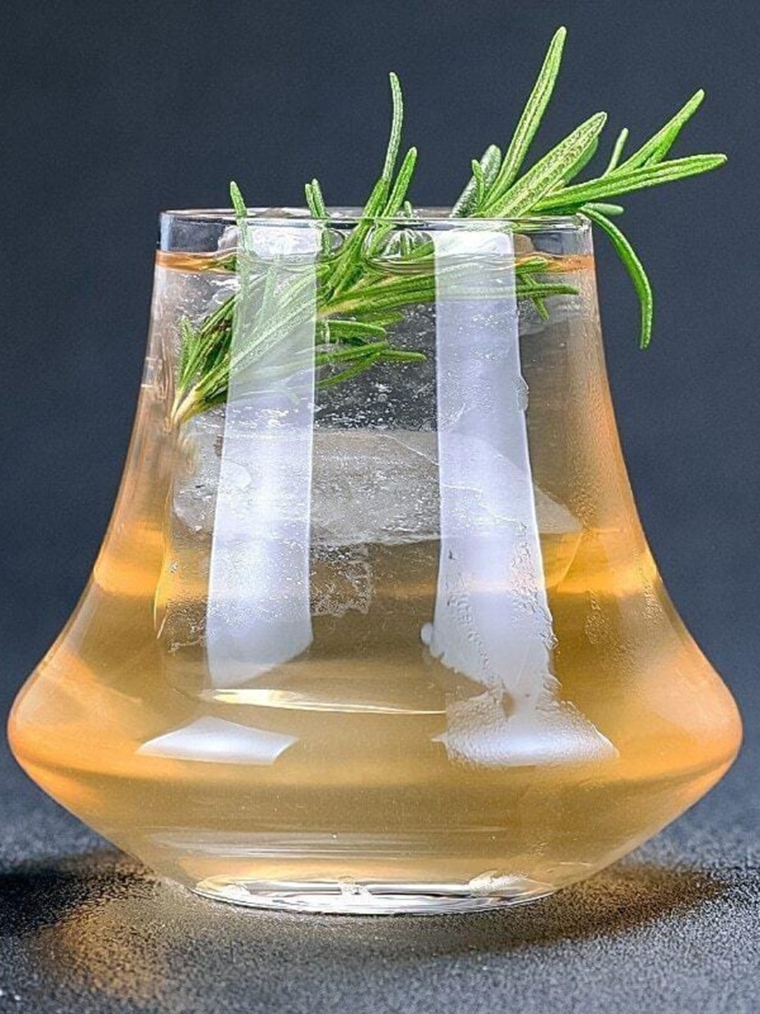 

THE ARTMENT Minimal Jolie Set Of 4 Transparent Whiskey Glass
