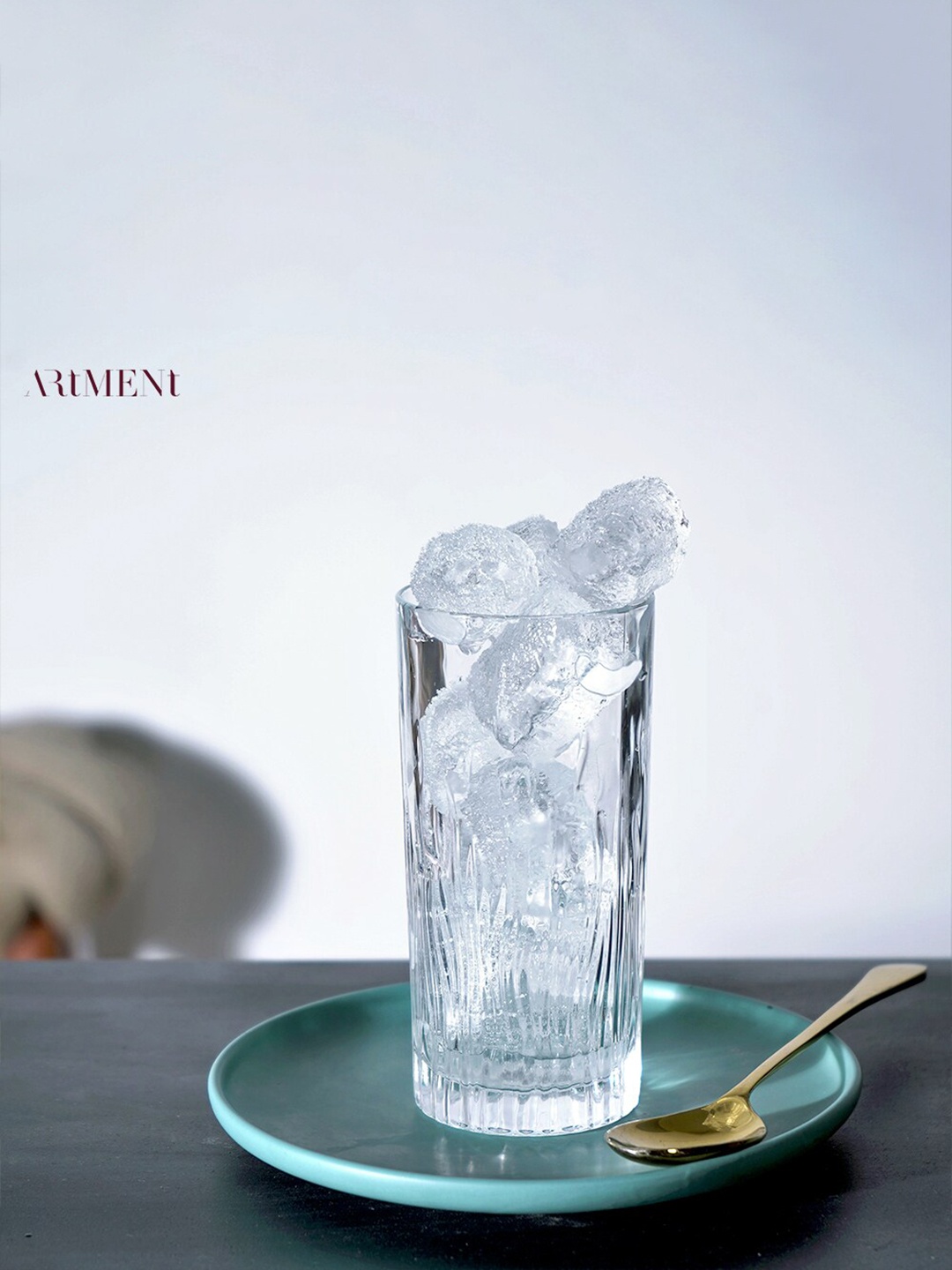

THE ARTMENT Modern Art Set Of 4 Transparent Crystal Cut Whisky Glasses