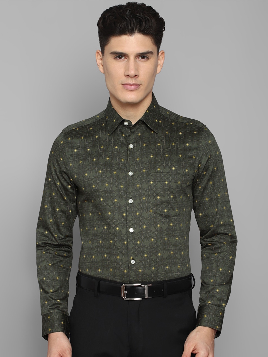 

Louis Philippe Men Cotton Slim Fit Printed Formal Shirt, Green