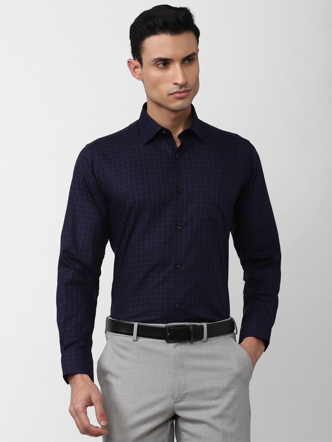 

Van Heusen Men Grid Tattersall Checked Formal Cotton Shirt, Navy blue
