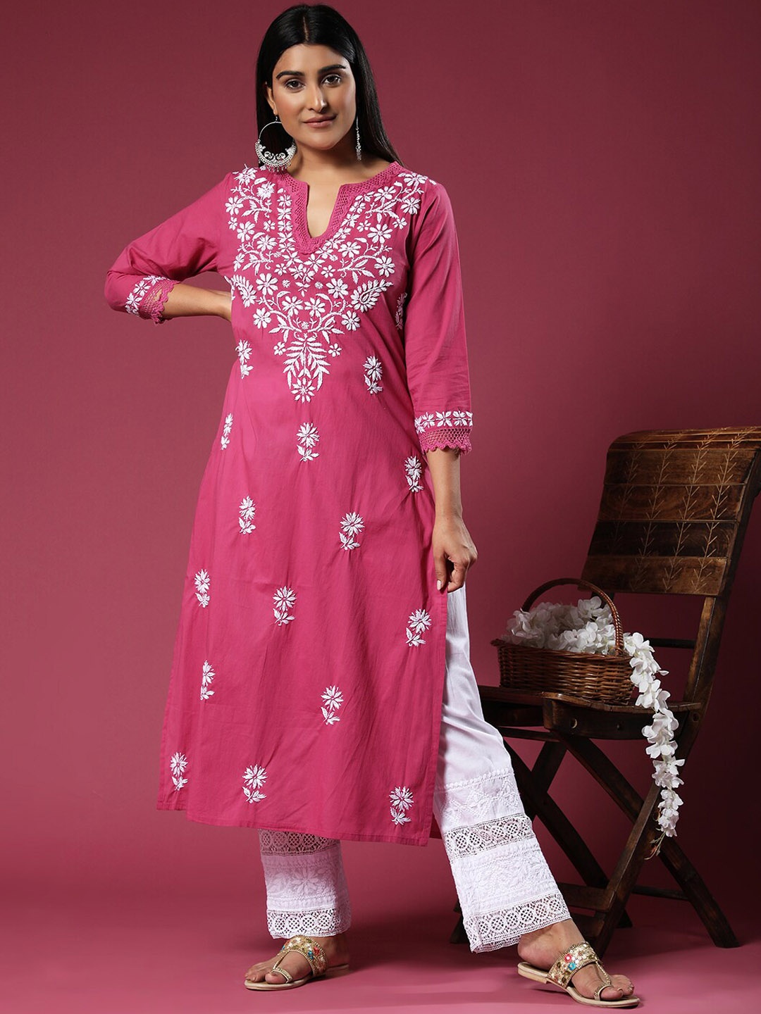 

HOUSE OF KARI Women Pink Floral Embroidered Thread Work Kurta