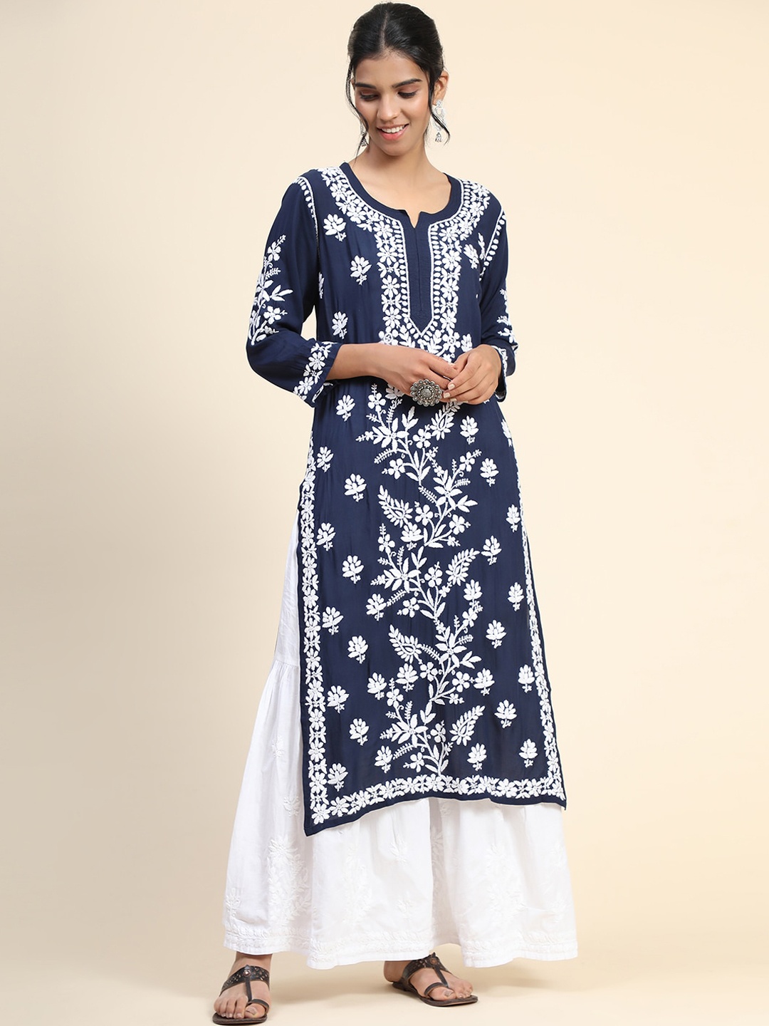 

HOUSE OF KARI Women Floral Embroidered Thread Work Cotton Kurta, Blue