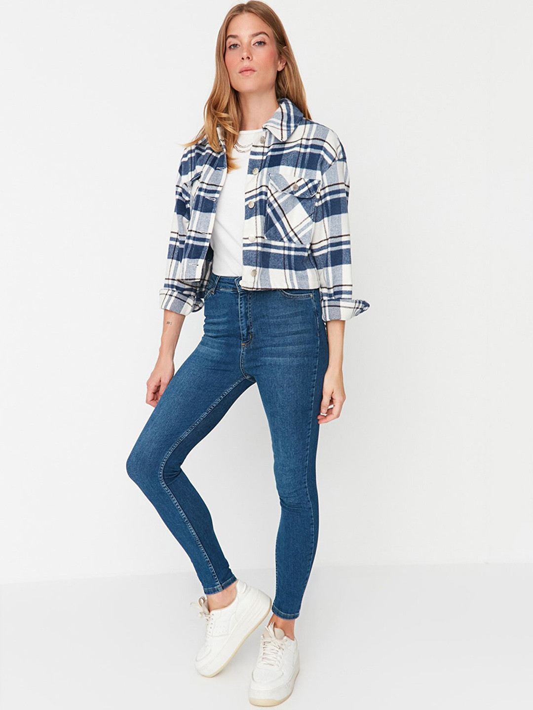 

Trendyol Women Cotton Light Fade Jeans, Blue