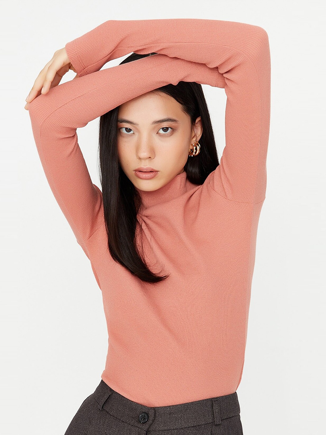 

Trendyol High Neck Top, Rose