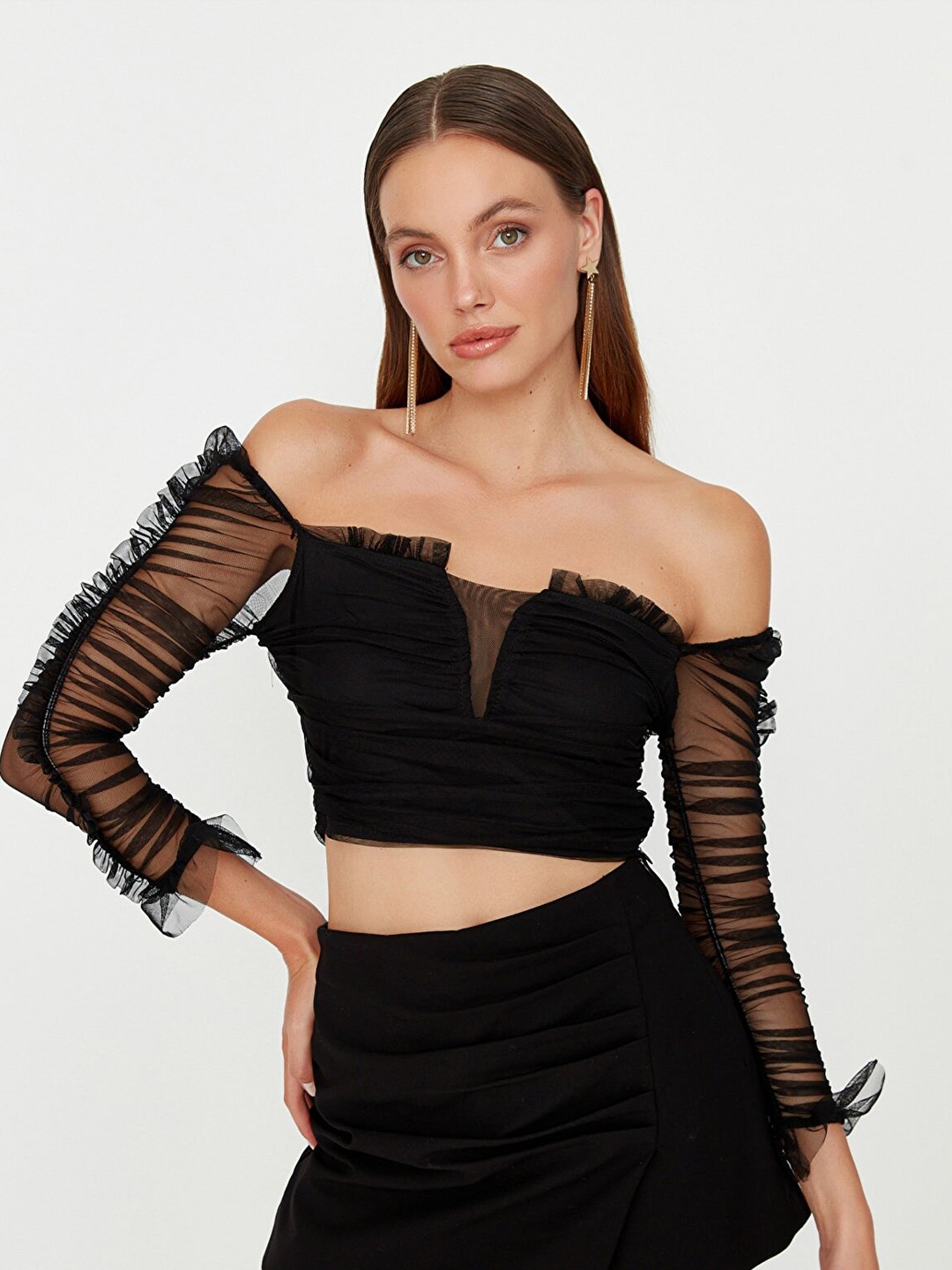 

Trendyol Off-Shoulder Bardot Crop Top, Black