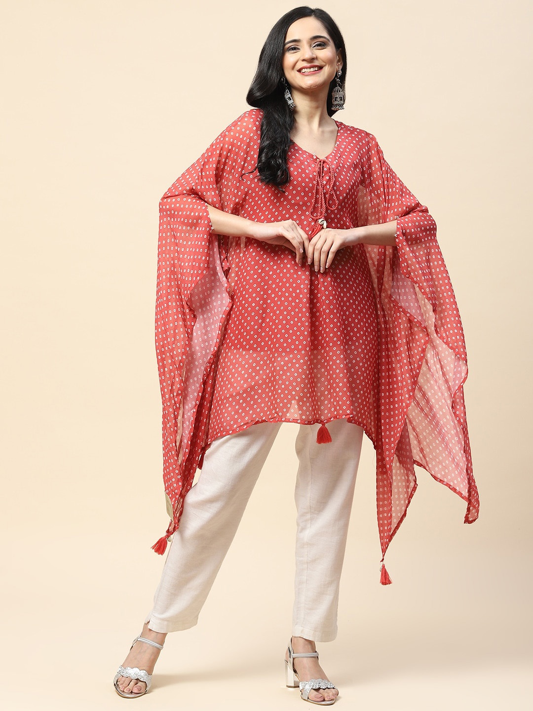 

Meena Bazaar Geometric Flared Sleeves Georgette Kaftan Kurta, Red