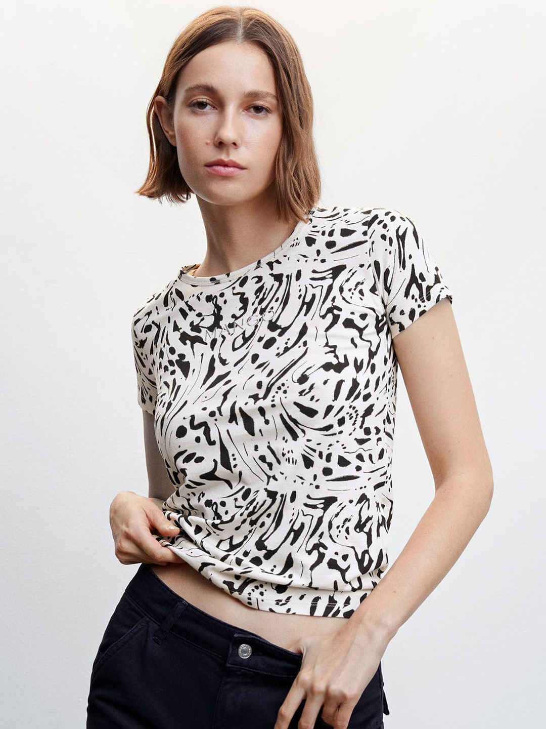 

MANGO Women Abstract Printed Pure Cotton T-shirt, White