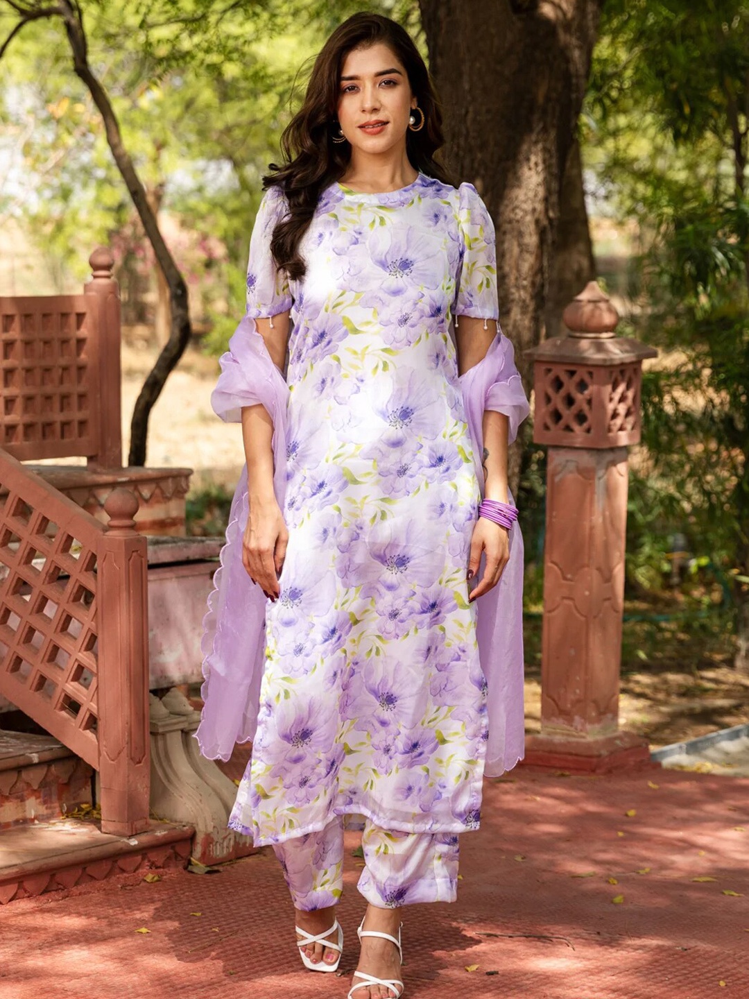 

Ambraee Floral Printed Kurta with Trousers & With Dupatta, Lavender