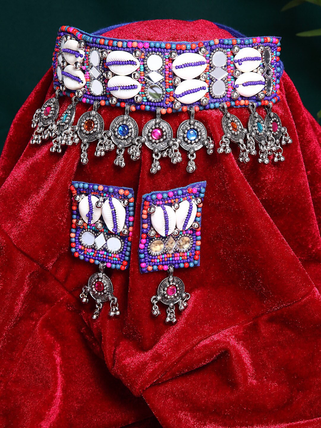 

Sargi Silver-Plated Mirrors & Cowri Studded & Pearls Beaded Jewellery Set