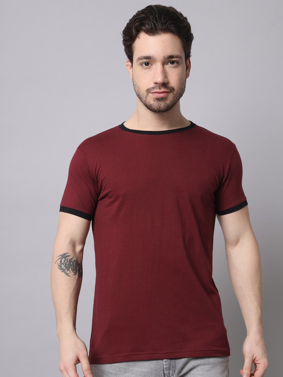 

Trends Tower Men T-shirt, Maroon