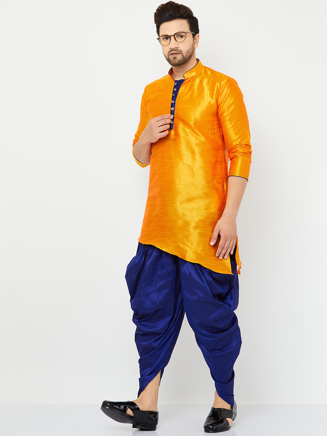 

Armaan Ethnic Men Mandarin Collar Silk Kurta, Orange