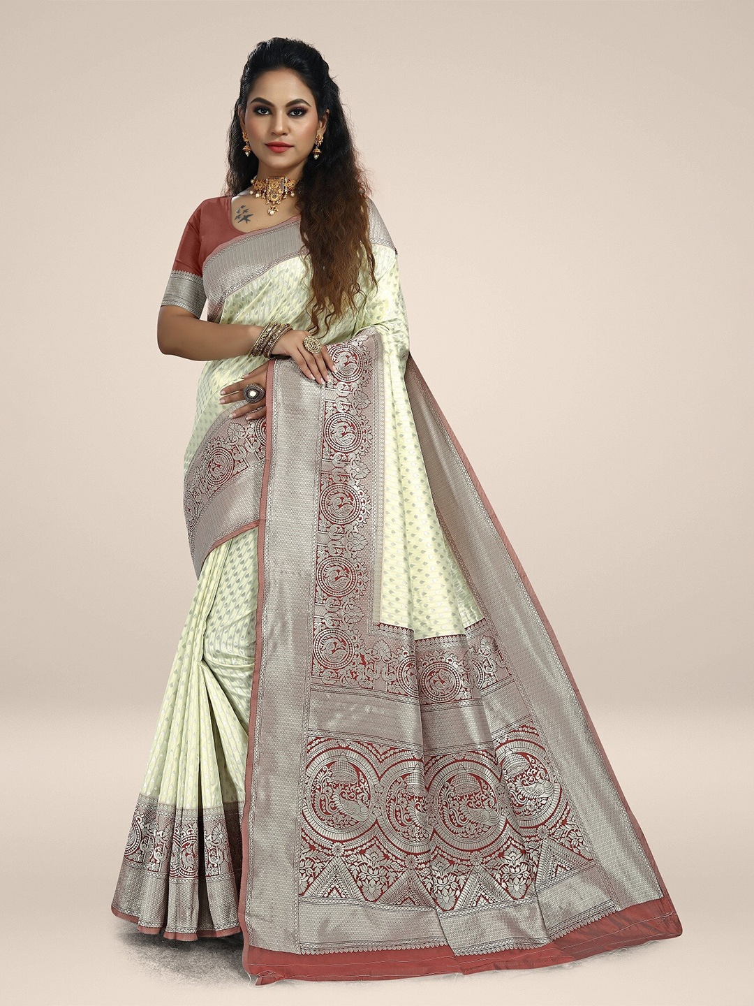 

Rivana Woven Design Zari Kanjeevaram Saree, Beige