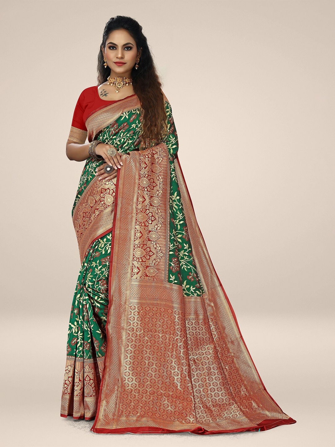 

Rivana Ethnic Motifs Zari Silk Blend Banarasi Saree, Green