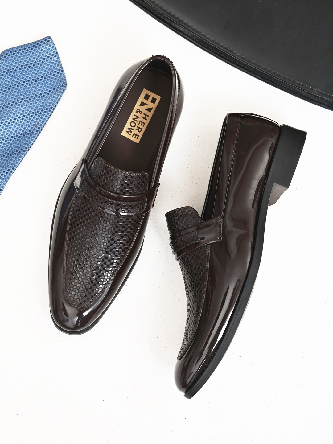 

HERE&NOW Men Textured Formal Loafers, Burgundy