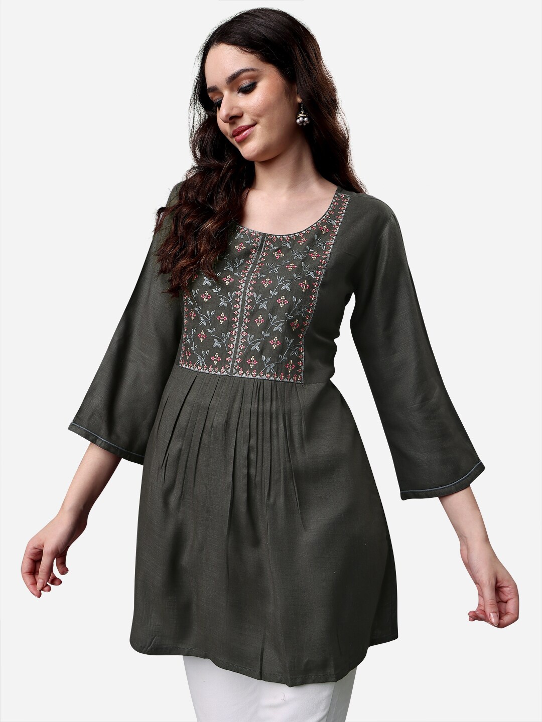 

Sangria Women Floral Embroidered Longline Top, Olive