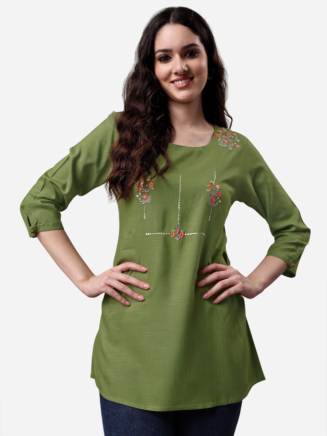 

Sangria Women Floral Embroidered Longline Top, Green