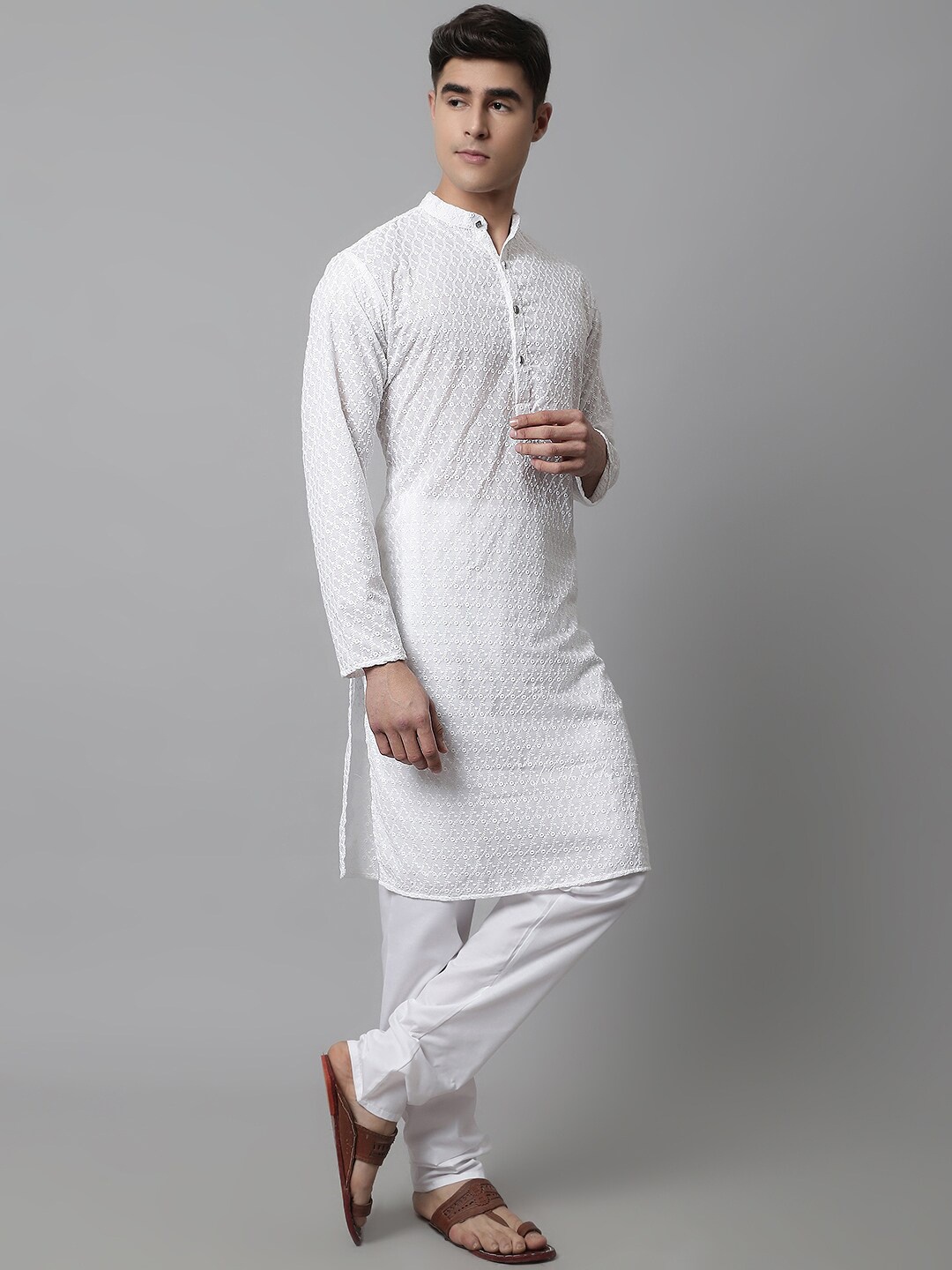 

Jompers Men Leheriya Embroidered Chikankari Pure Cotton Kurta with Pyjamas, White