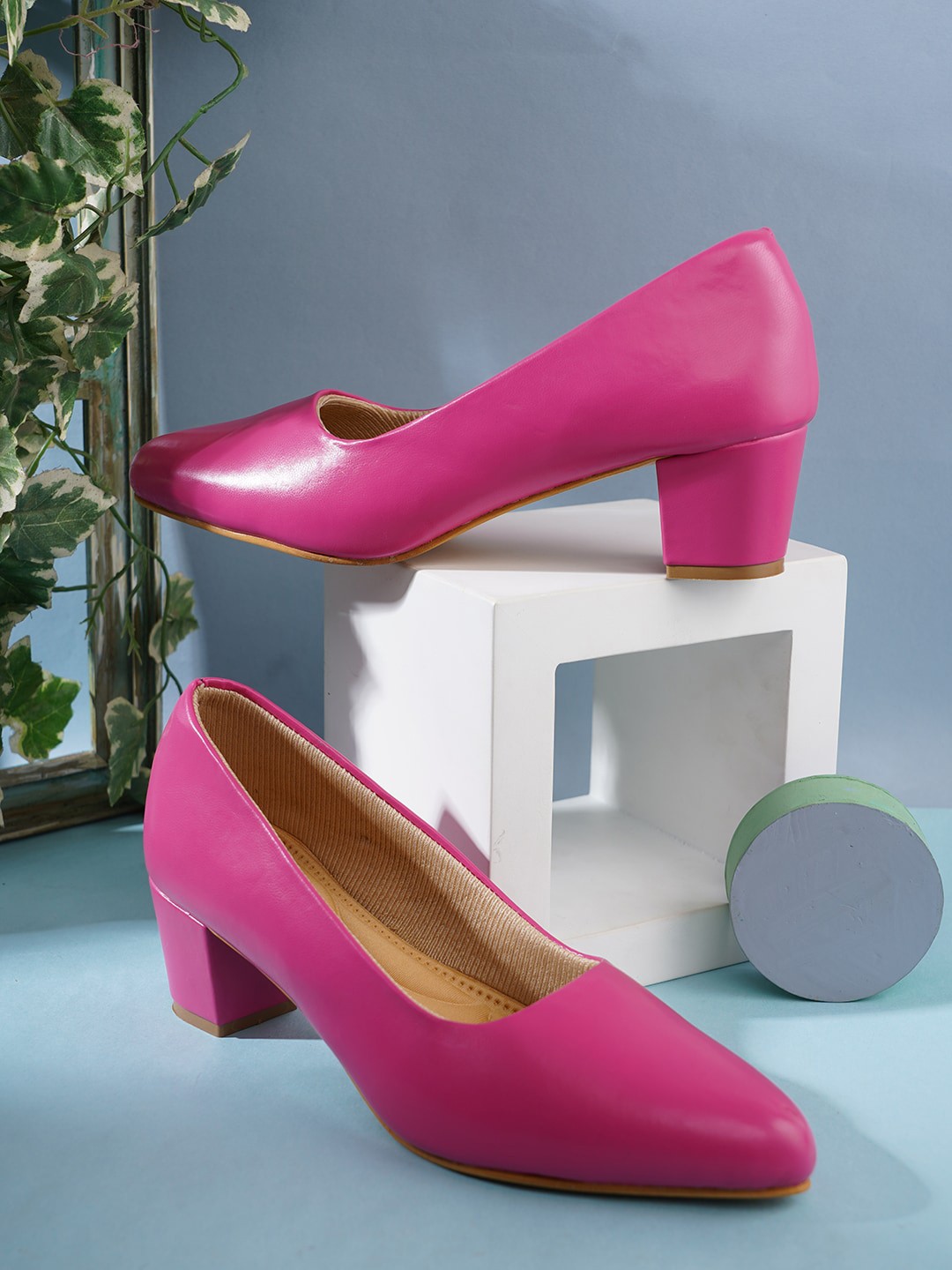 

ICONICS Block Pointed Toe Pumps Heels, Pink