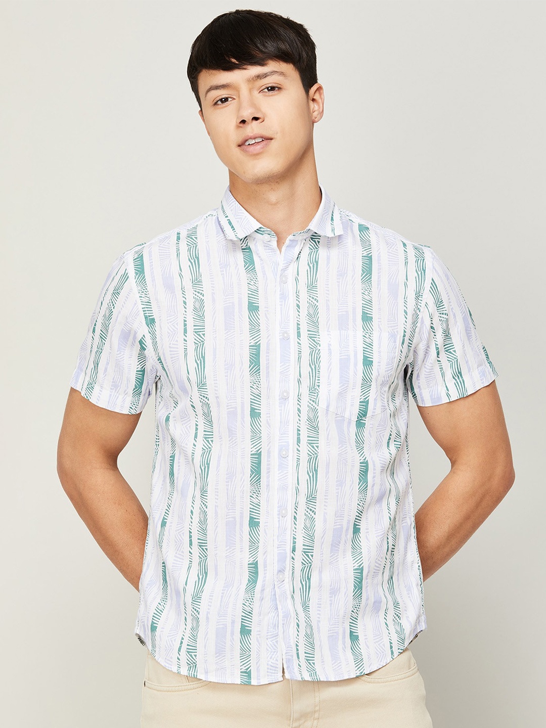 

CODE by Lifestyle Men Striped Casual Shirt, Green