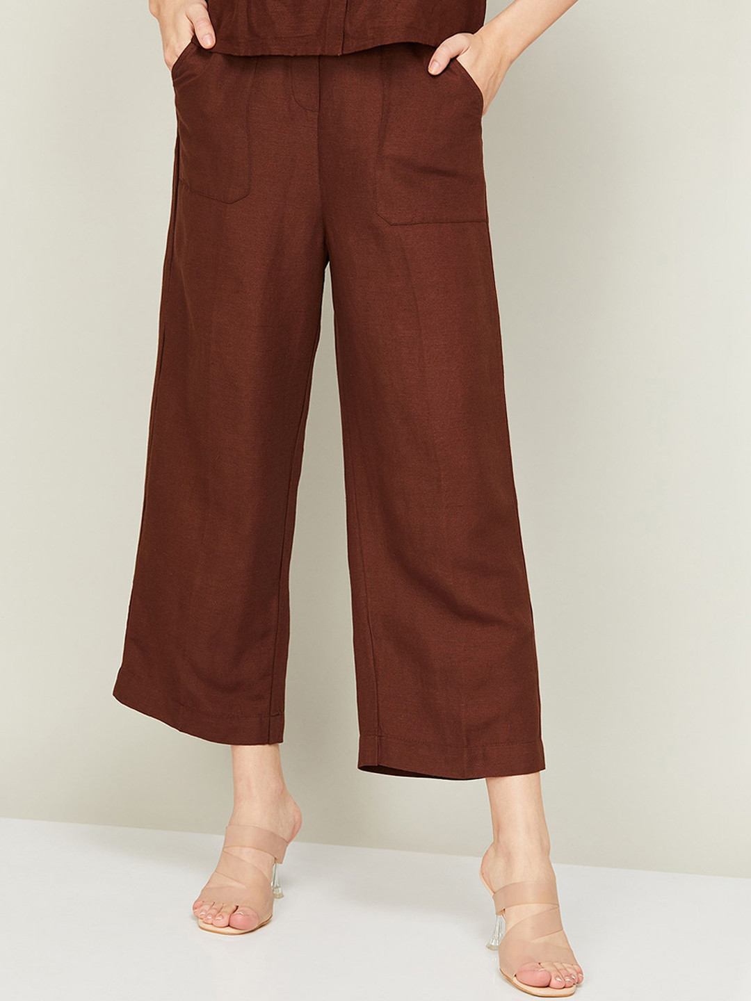 

CODE by Lifestyle Women Cropped Mid Rise Trousers, Purple