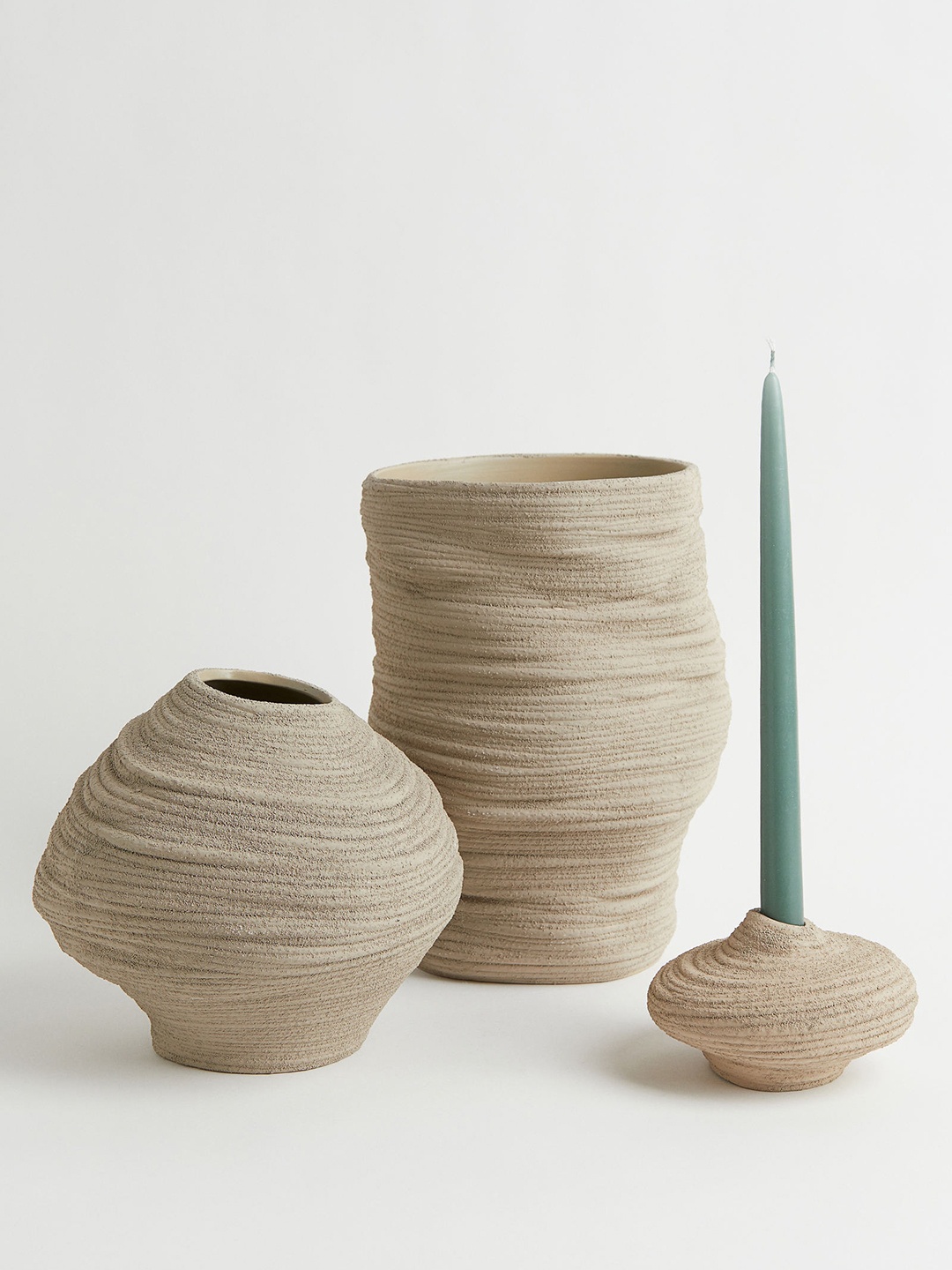 

H&M Beige Asymmetric Stoneware Vases