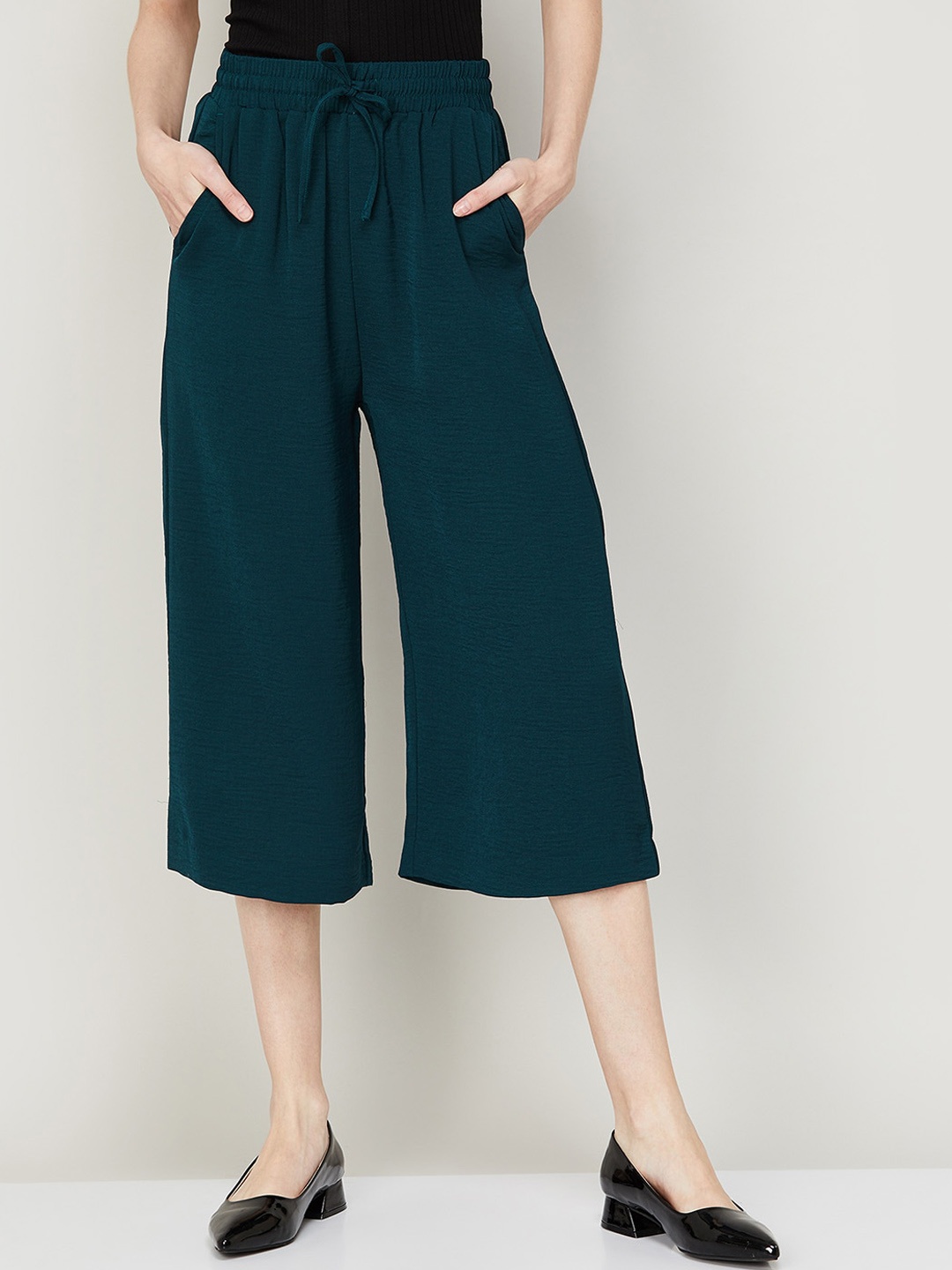 

Ginger by Lifestyle Women Three Fourth Length Flared Mid Rise Culottes, Green