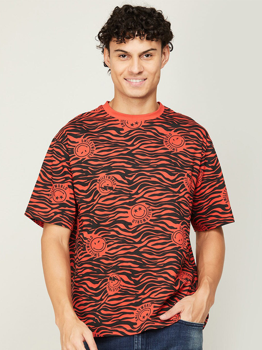 

SmileyWorld Men Printed Cotton T-shirt, Red