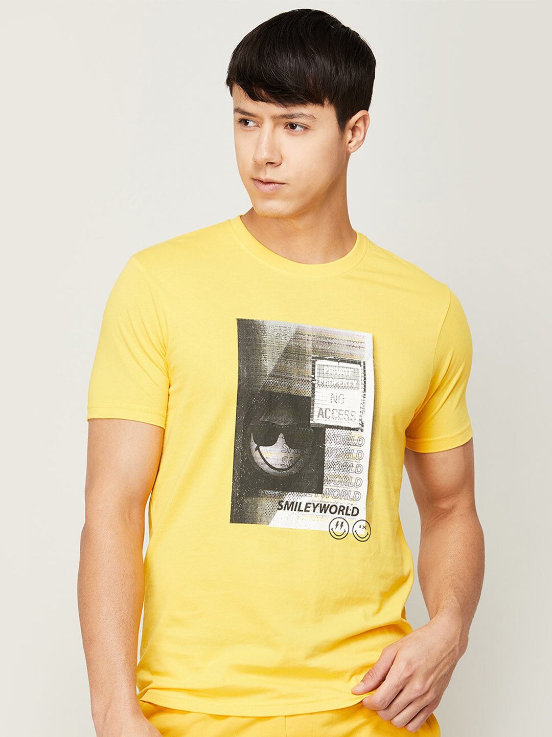 

SmileyWorld Men Printed Round Neck Cotton T-shirt, Yellow