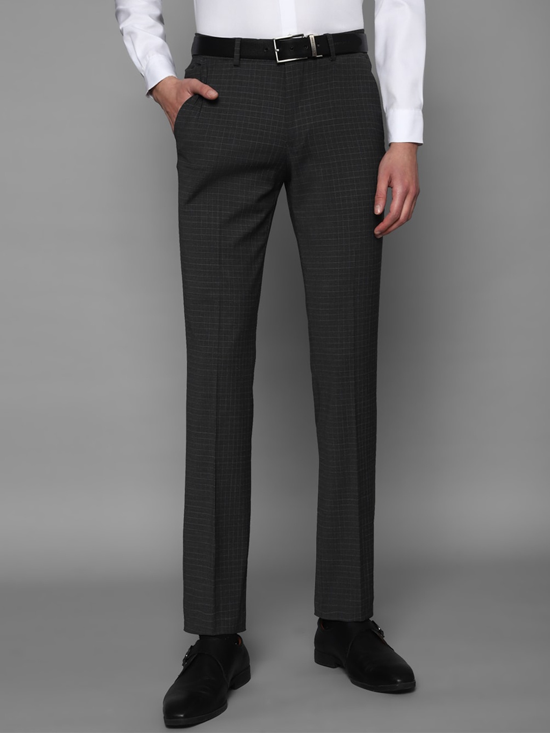 

Louis Philippe Men Checked Slim Fit Trousers, Black