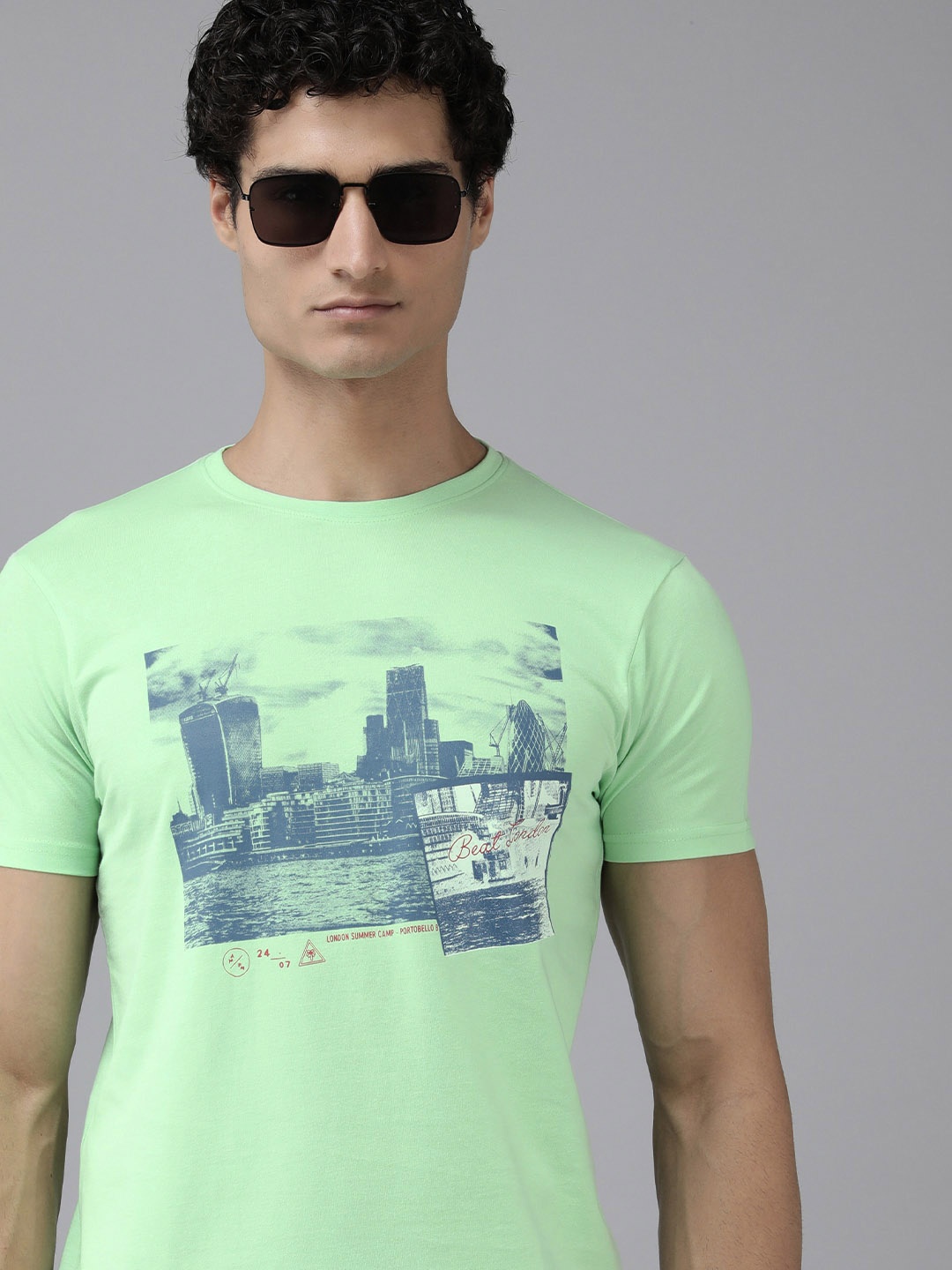 

BEAT LONDON by PEPE JEANS Men Pure Cotton Graphic Printed Slim Fit T-shirt, Green