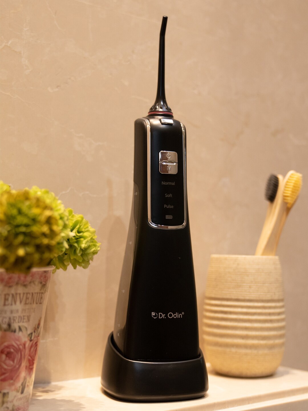 

Dr. Odin Portable Oral Irrigator FC-259 - Black