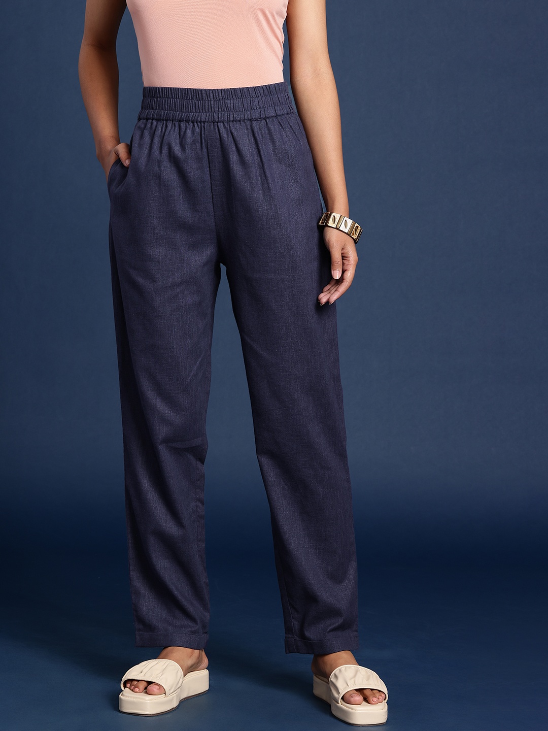 

Taavi Women Solid Mid-Rise Woven Legacy Trousers, Navy blue