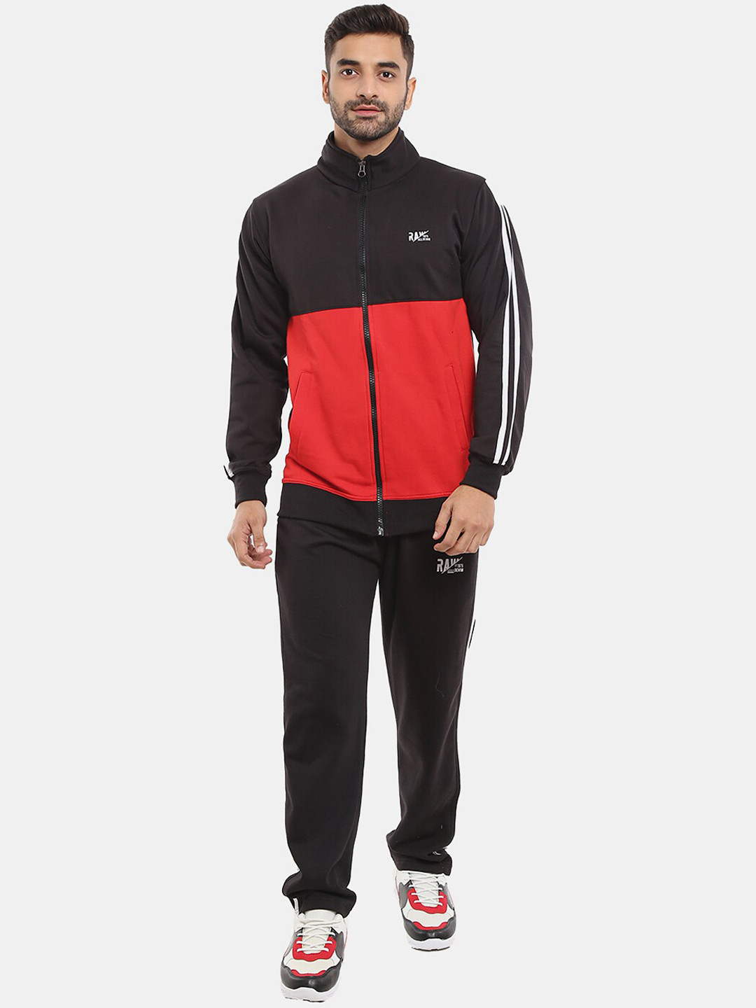 

V-Mart Men Colourblocked Fleece Mock Collar Tracksuit, Black