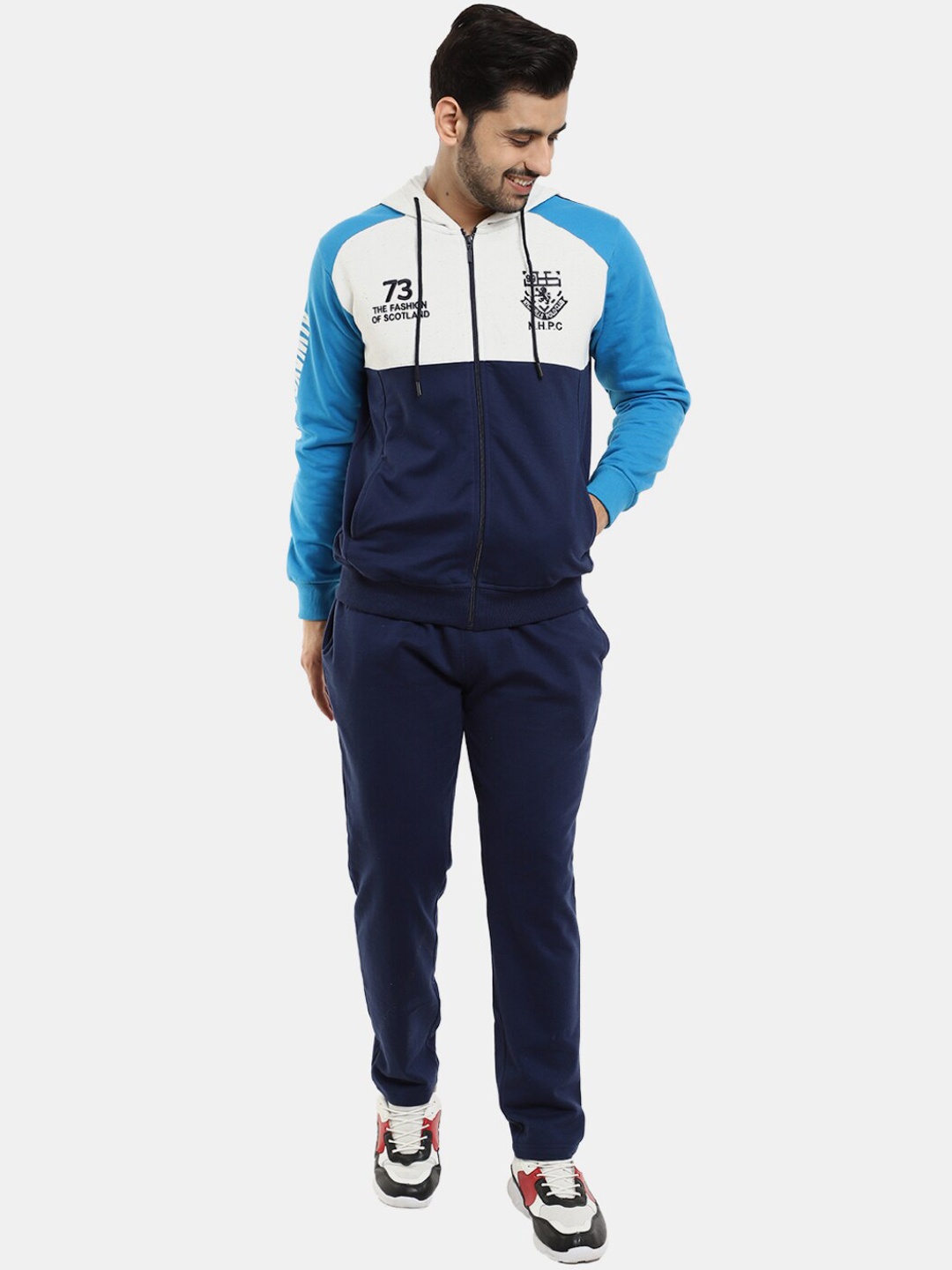 

V-Mart Men Colourblocked Fleece Tracksuits, Navy blue