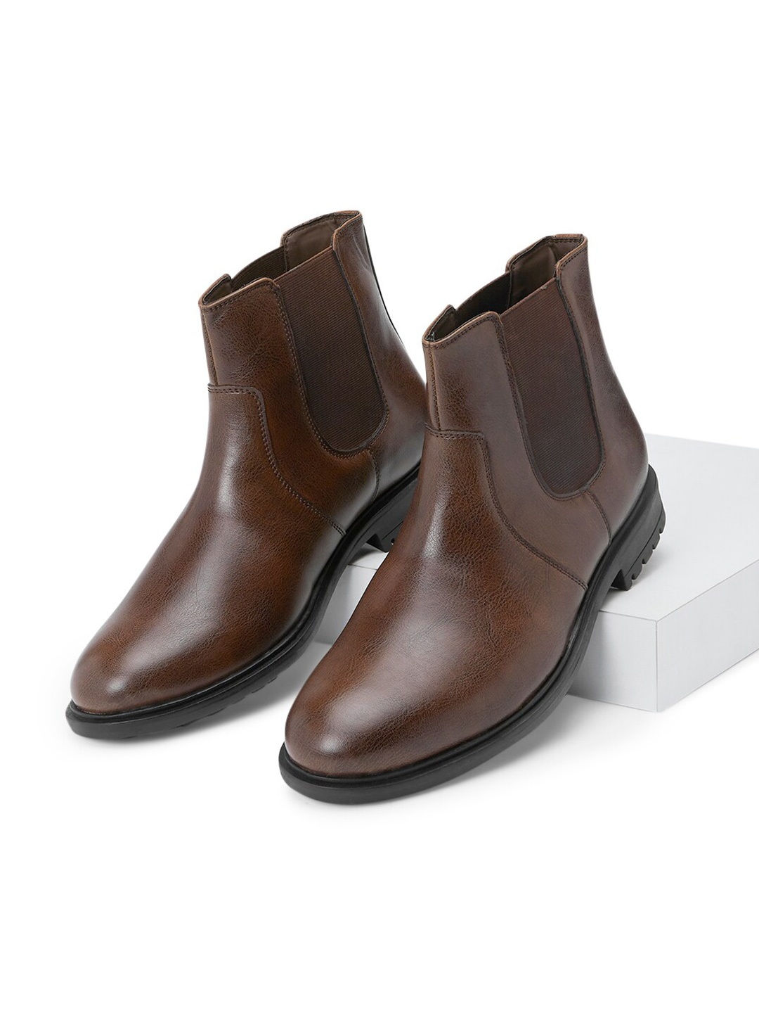 

BYFORD by Pantaloons Men Mid-Top Chelsea Boots, Brown