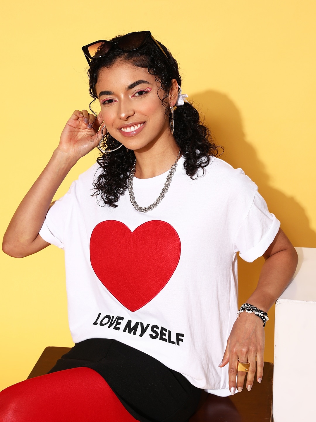 

Kook N Keech Women Bright White Heart-Shaped Applique Oversized Valentine T-shirt