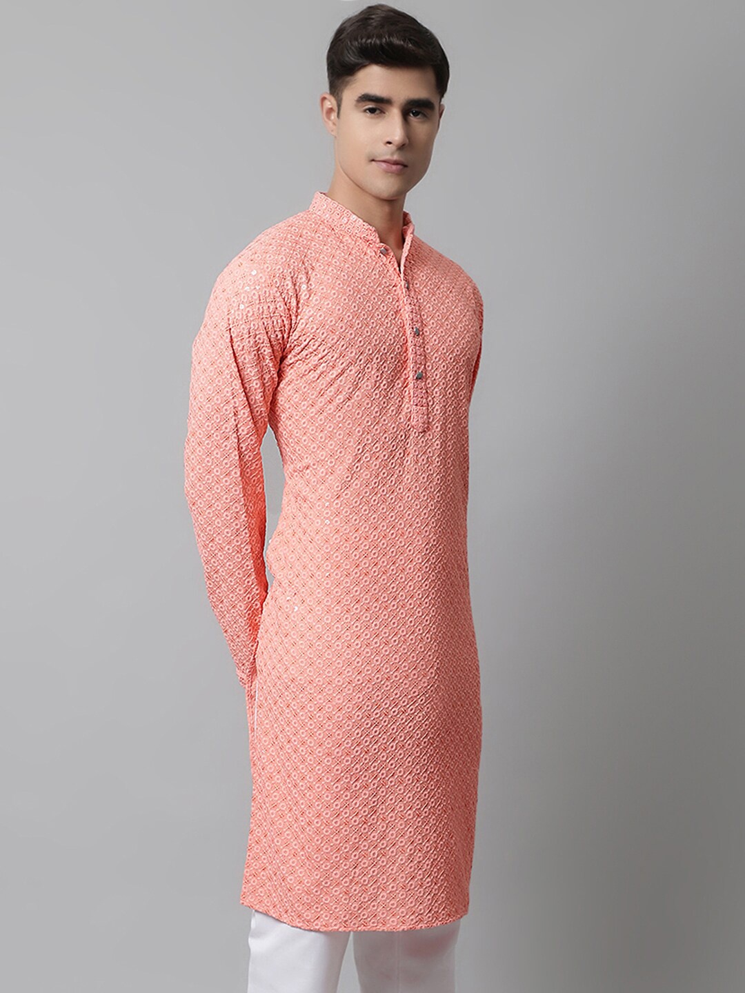 

Jompers Men Geometric Thread Work Pure Cotton Kurta, Peach