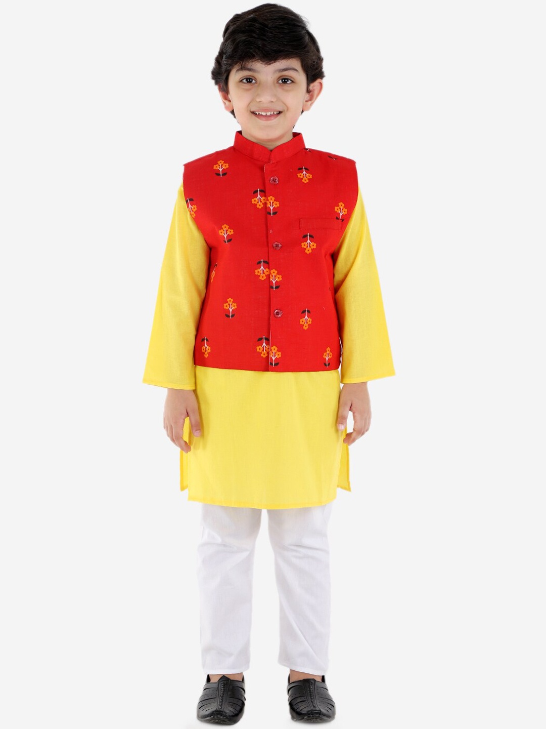 

ahhaaaa Boys Printed Pure Cotton Kurta with Pyjamas, Yellow