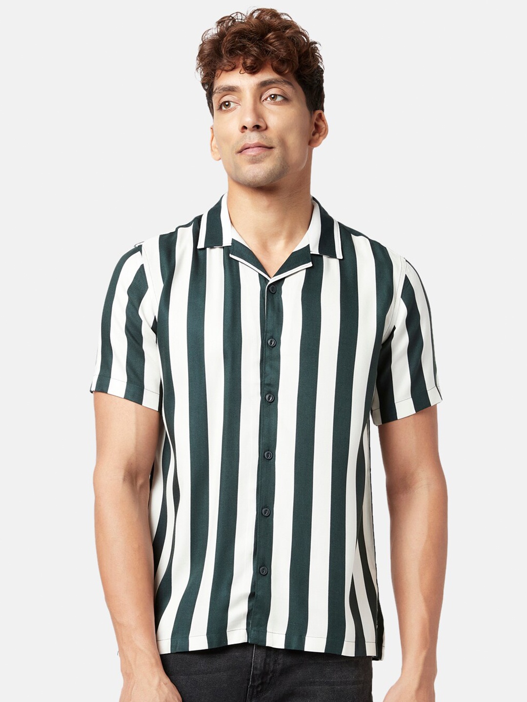 

People Men Slim Fit Striped Casual Shirt, Green