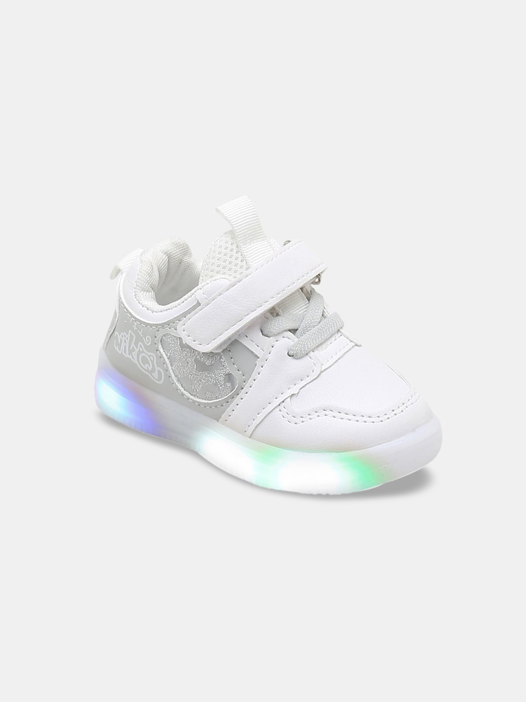 

Hopscotch Boys Colourblocked Sneakers, Silver