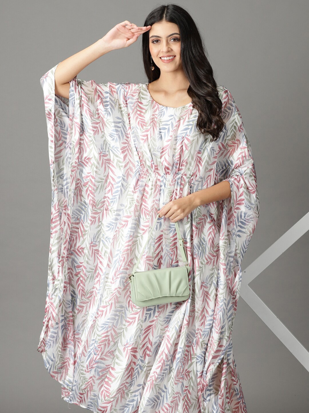 

SHOWOFF White Floral Printed Kaftan Midi Dress